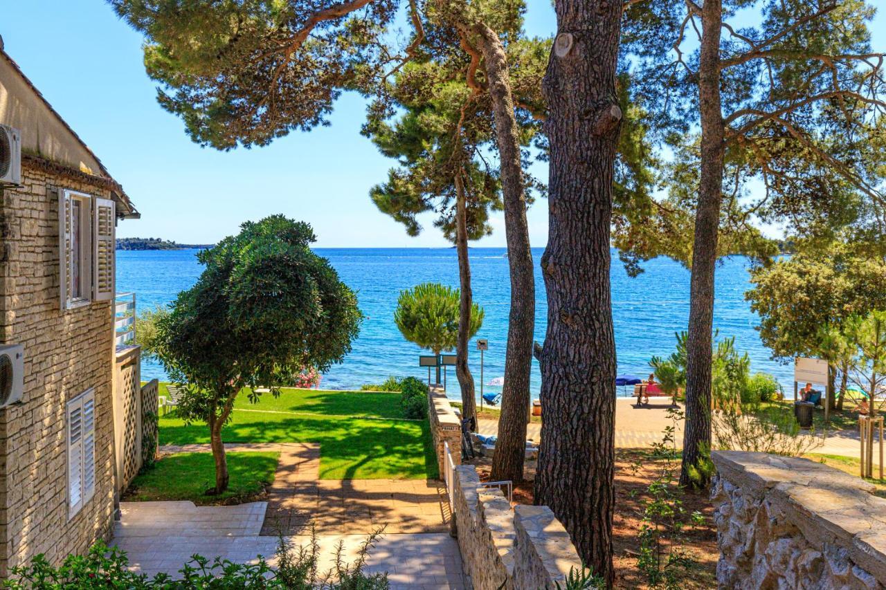 Al Mare Apartments Ровинь Экстерьер фото