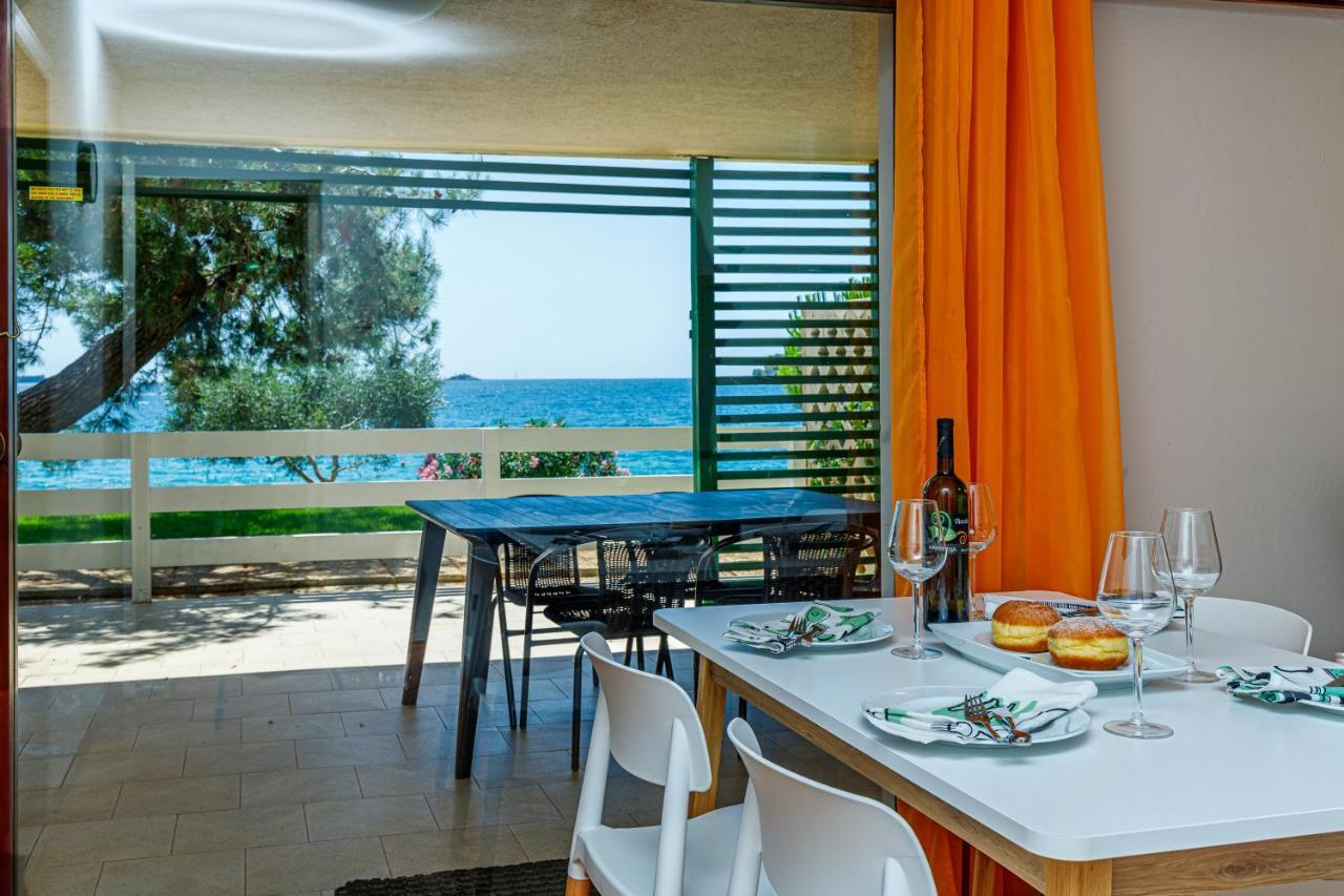 Al Mare Apartments Ровинь Экстерьер фото