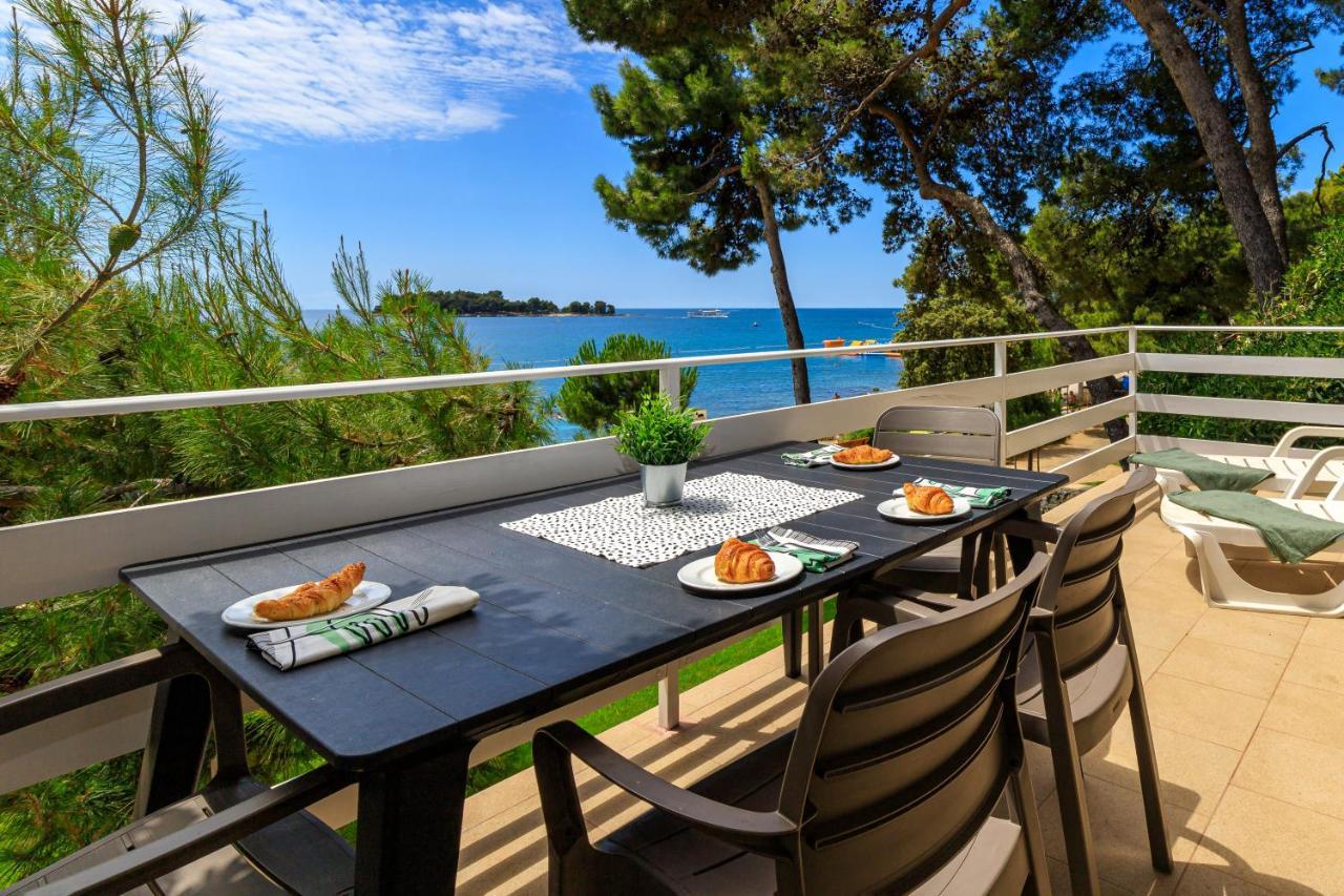 Al Mare Apartments Ровинь Экстерьер фото